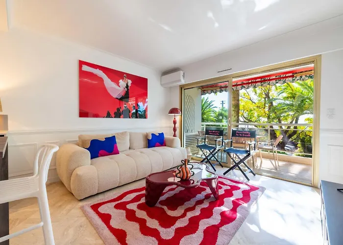 3-br Sea View Terrace & Parking דירה קאן