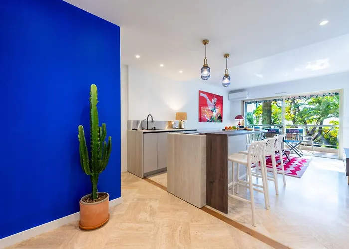 3-br Sea View Terrace & Parking