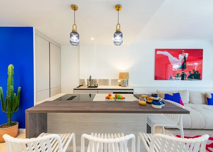 3-br Sea View Terrace & Parking דירה קאן