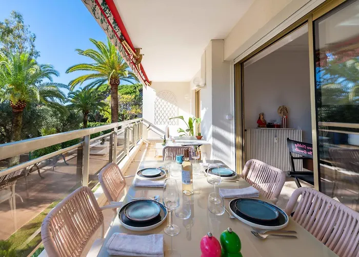 3-br Sea View Terrace & Parking דירה קאן