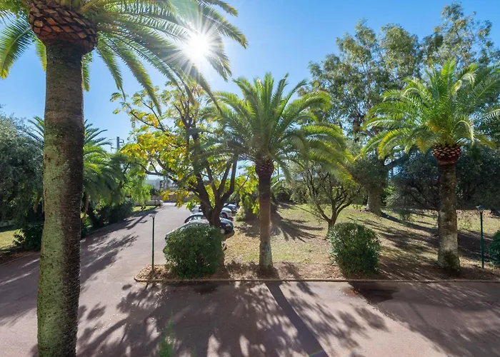 3-br Sea View Terrace & Parking דירה קאן