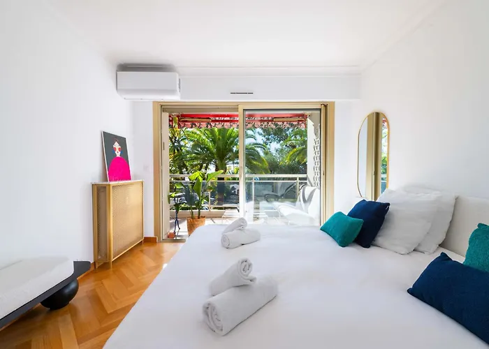 3-br Sea View Terrace & Parking * קאן